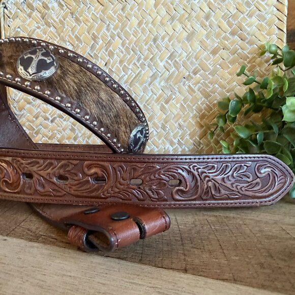 Vintage 90s 3D Hair-On Cowhide Cross Concho Hand-Tooled Western Belt - Men’s 34" - Picture 6 of 9